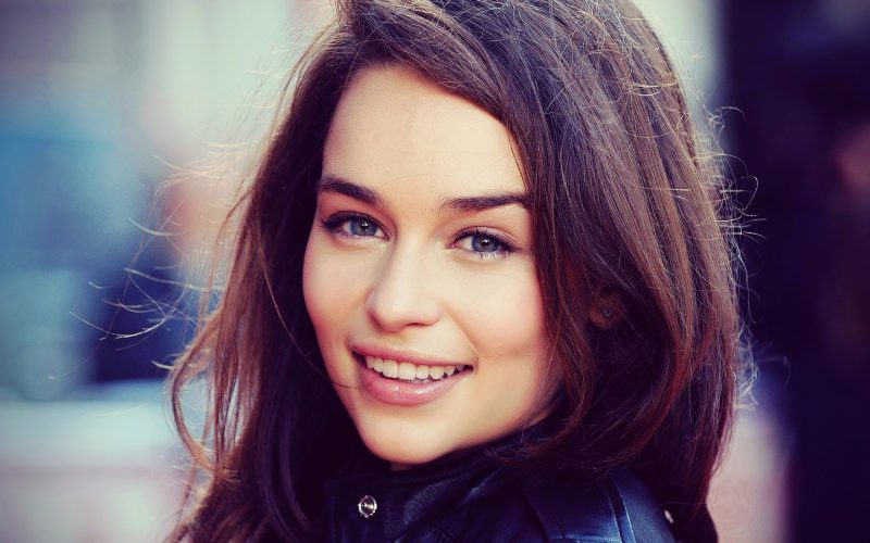 Emilia-Clarke (5)