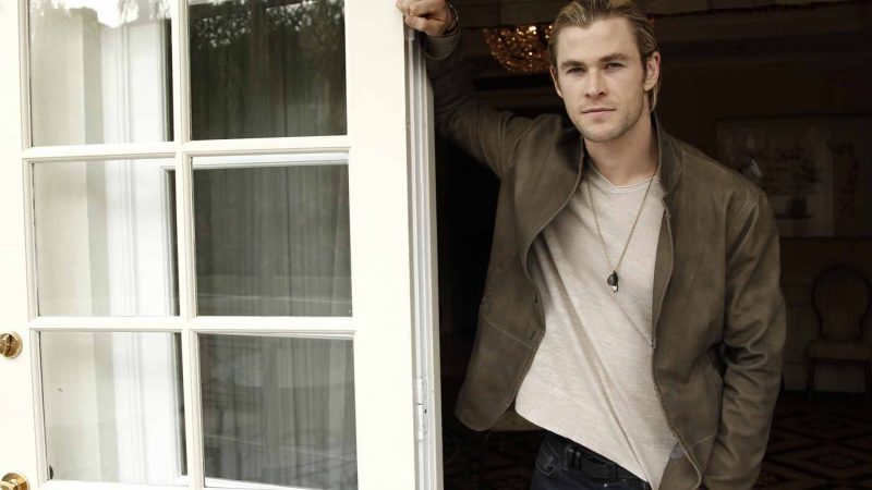 chris-hemsworth-hombre-mas-sexy-wallpaper