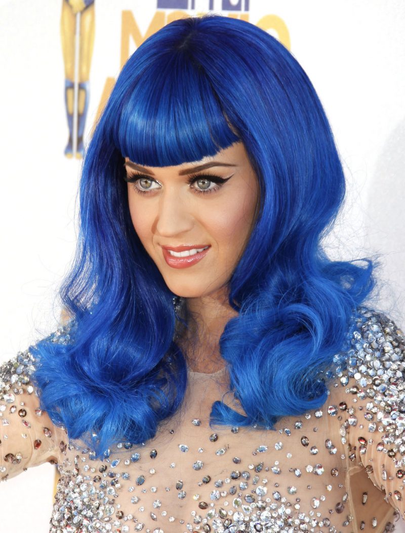 katy-perry-pelo-azul-fotos-gratis