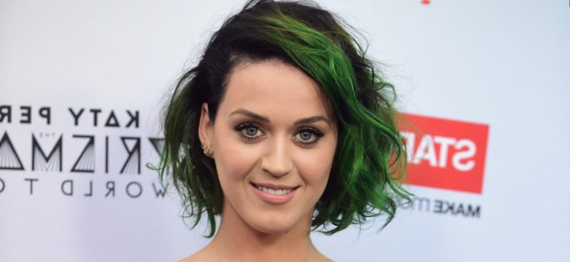 katy-perry-pelo-verde-imagenes