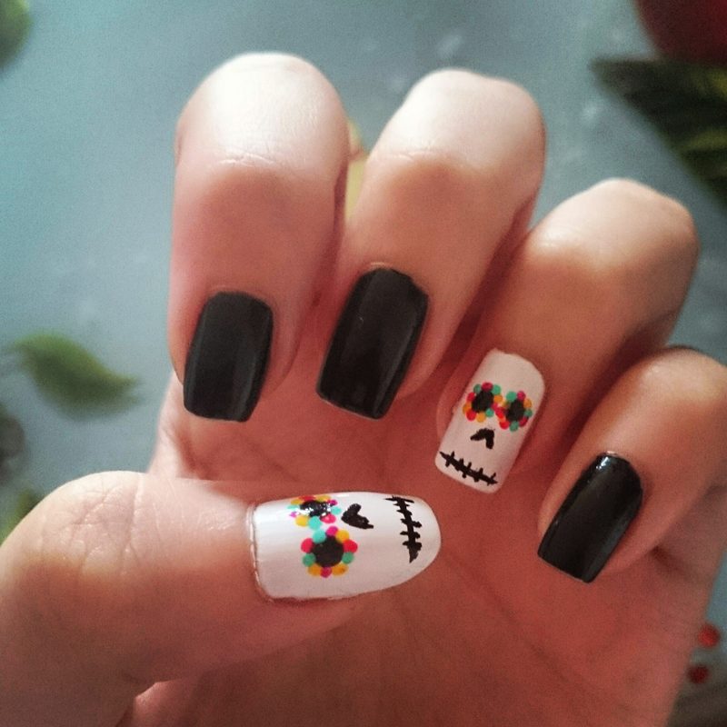 uñas-pintadas-esqueletos-halloween