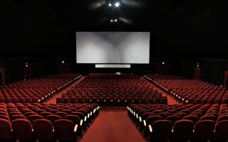 Trailers y Sinopsis de Cine y Series