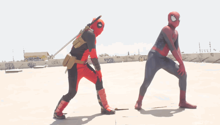 Spiderman bailando con Deadpool Gif