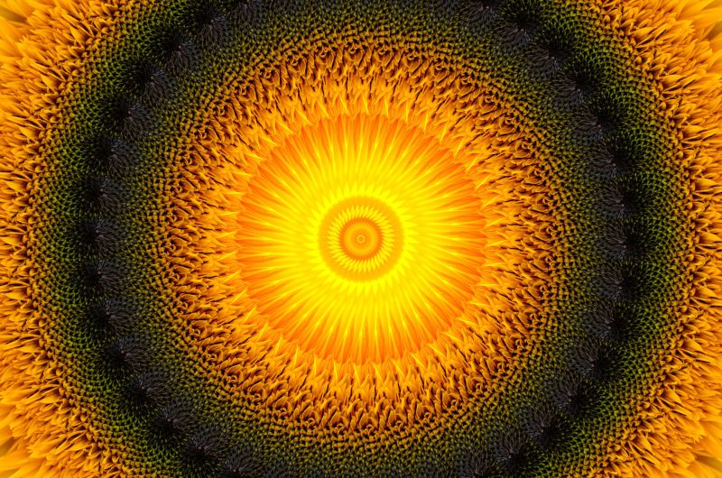 Mándala amarillo fondo de pantalla