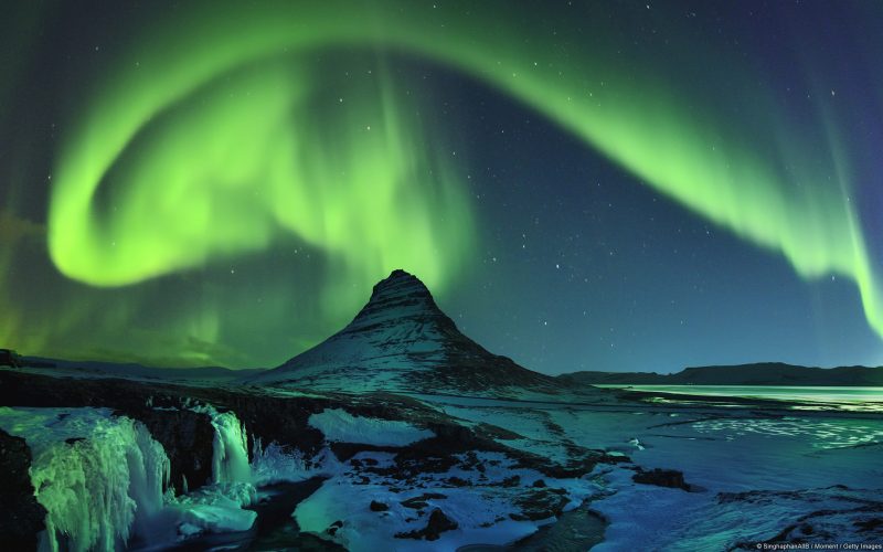 Kirkjufell y Aurora Snaefellsnes Islandia