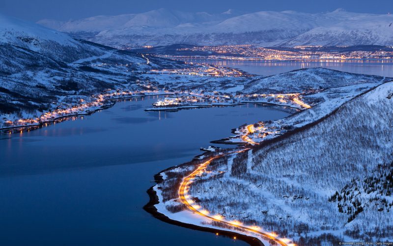 Luces en la ciudad de Tromso Noruega