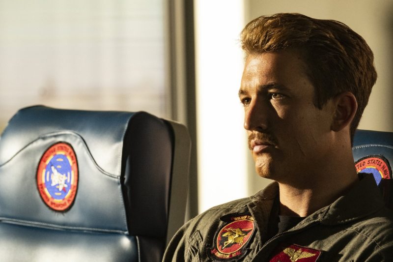 miles teller top gun maverick wallpapers