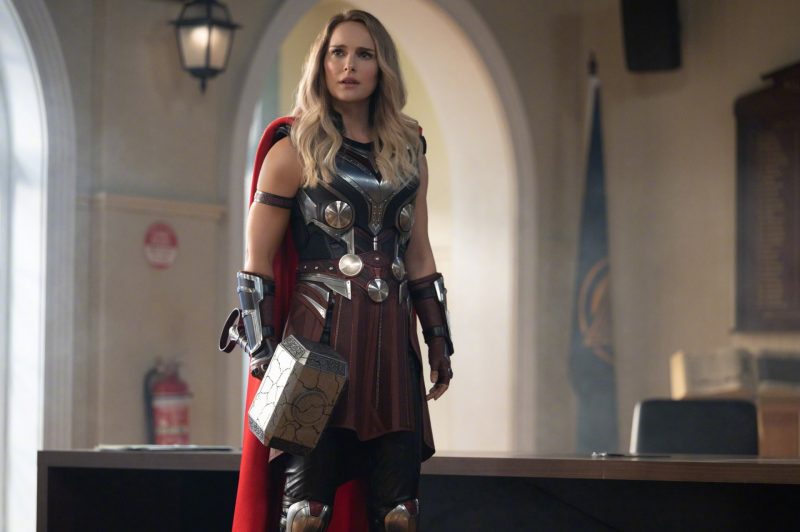 jane foster thor love and thunder fondos de pantalla