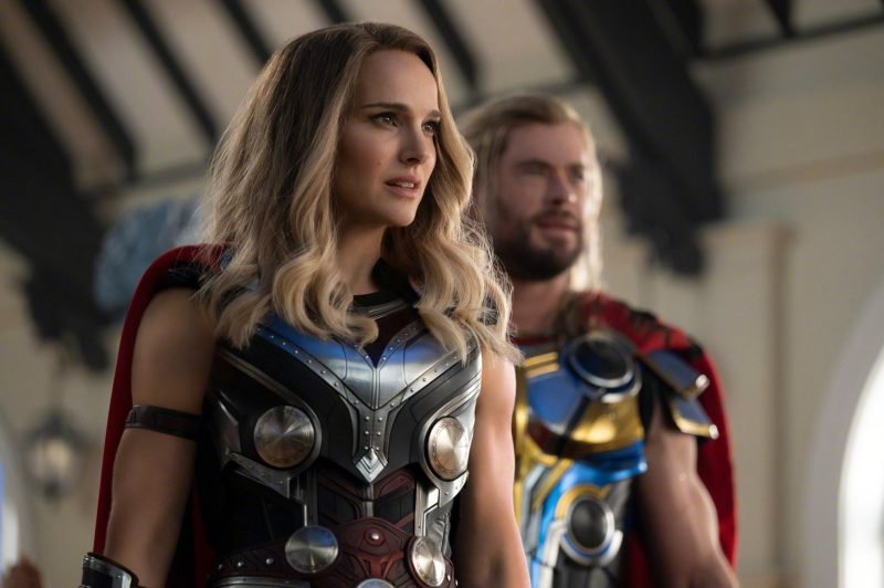 thor love and thunder jane foster wallpapers hd